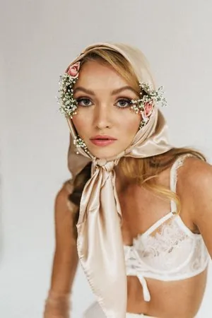 Linh Hồn Ảnh Phim Cổ Điển – Nghệ Thuật Kể Chuyện Qua Sắc Màu Phóng Khoáng (XMP)