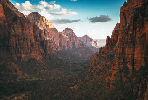 65mm Film Emulation: Bộ 10 LUTs Màu Phim Khổ Lớn Đẳng Cấp Điện Ảnh (CUBE)