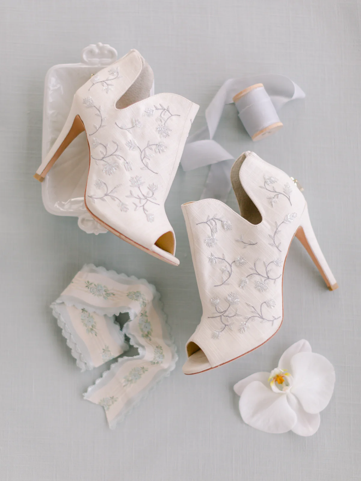 shopthietke com WEDDING REFINED I Chateau Tone