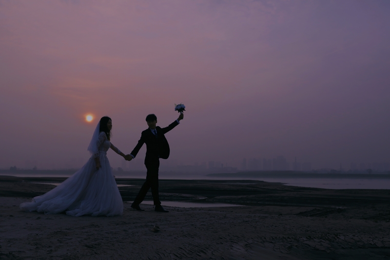 shopthietke com 电影感婚纱 Copy