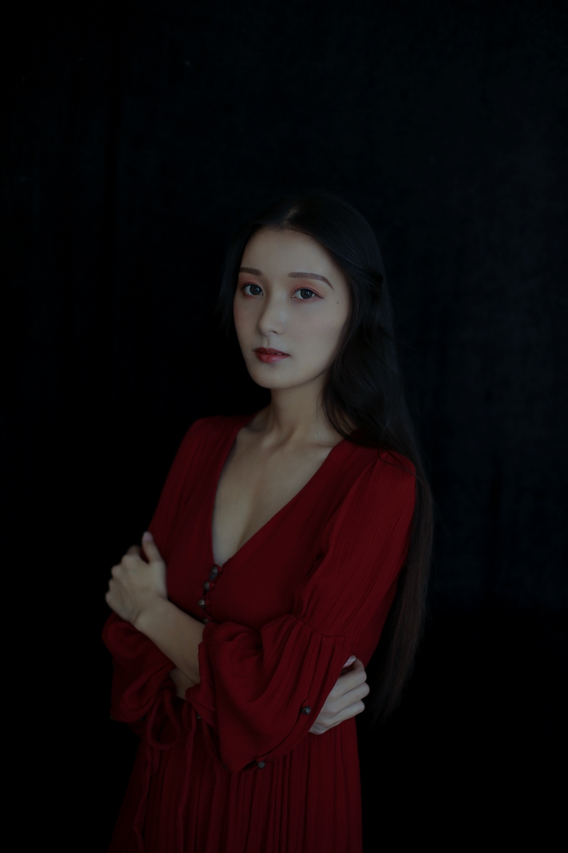 shopthietke com 黑色纯背景 Copy